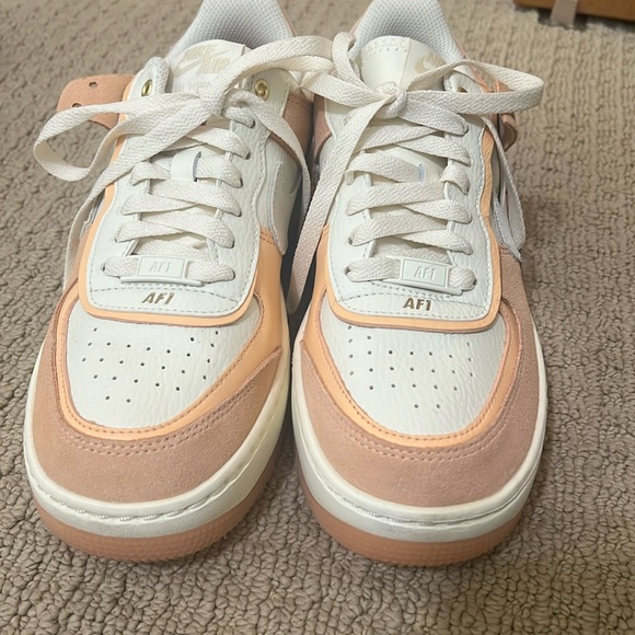 Nike WMNS AIR FORCE 1 SHADOW 'SISTERHOOD - Picture 1 of 5